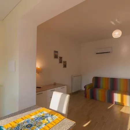 Riva House * イスキア島